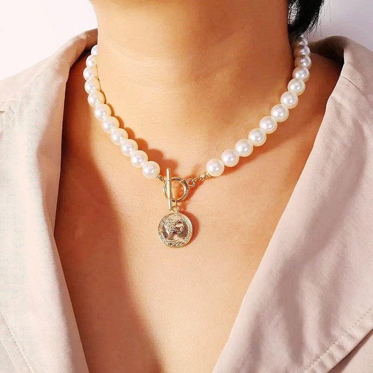 Personalized Coin Pendant With A Human Head Versatile Pearl Necklace For Women