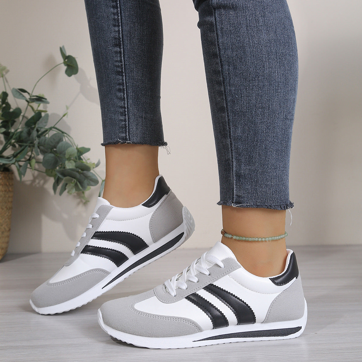 Casual Sneakers with Comfort Fit