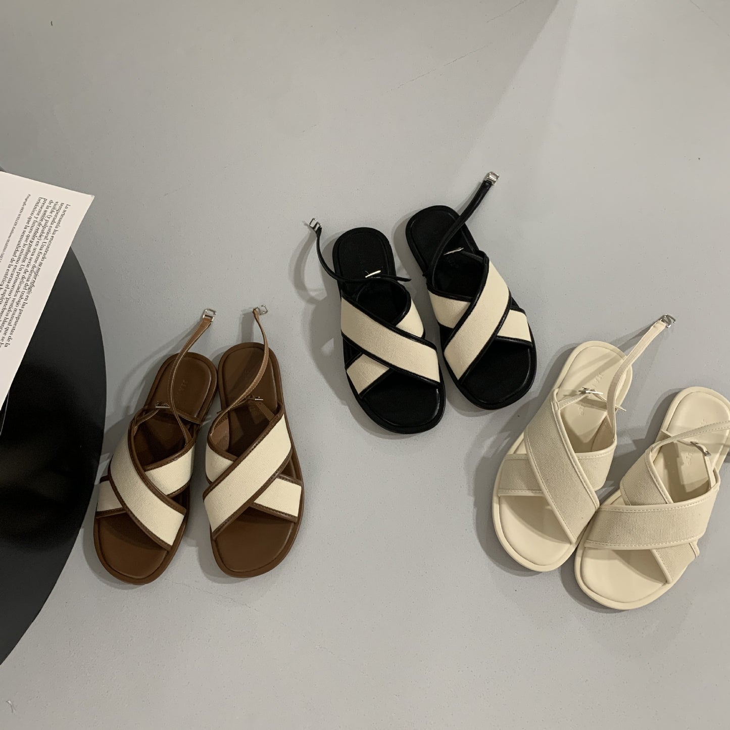 Womens Woven Vintage Cross-Strap Buckle Sandals