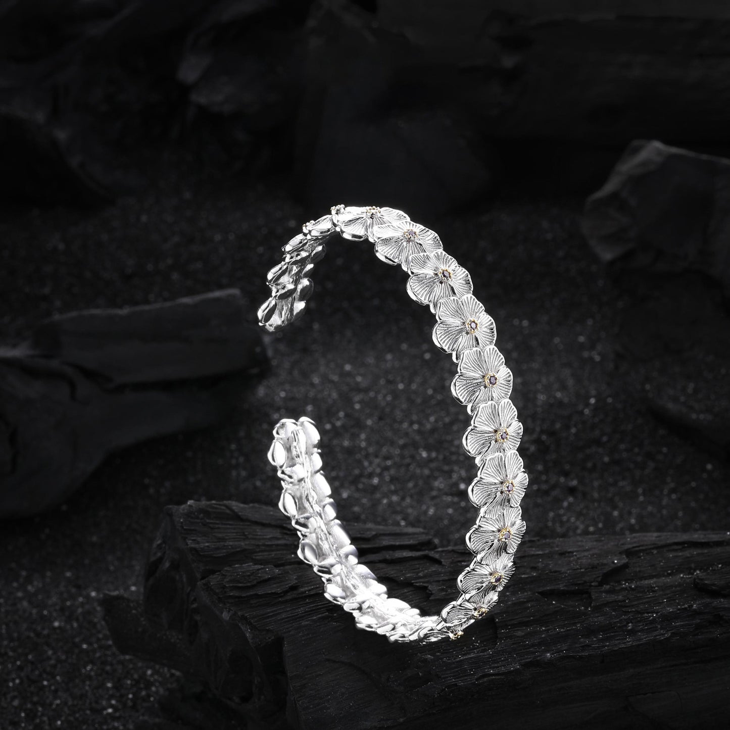 Women's Gardenia Flower Bracelet, Simple & Versatile