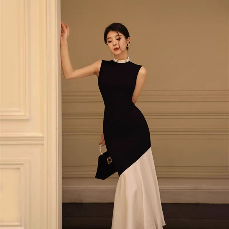 Black Sleeveless Spliced Slim-Fit Fish-Tail Knit Maxi Dress