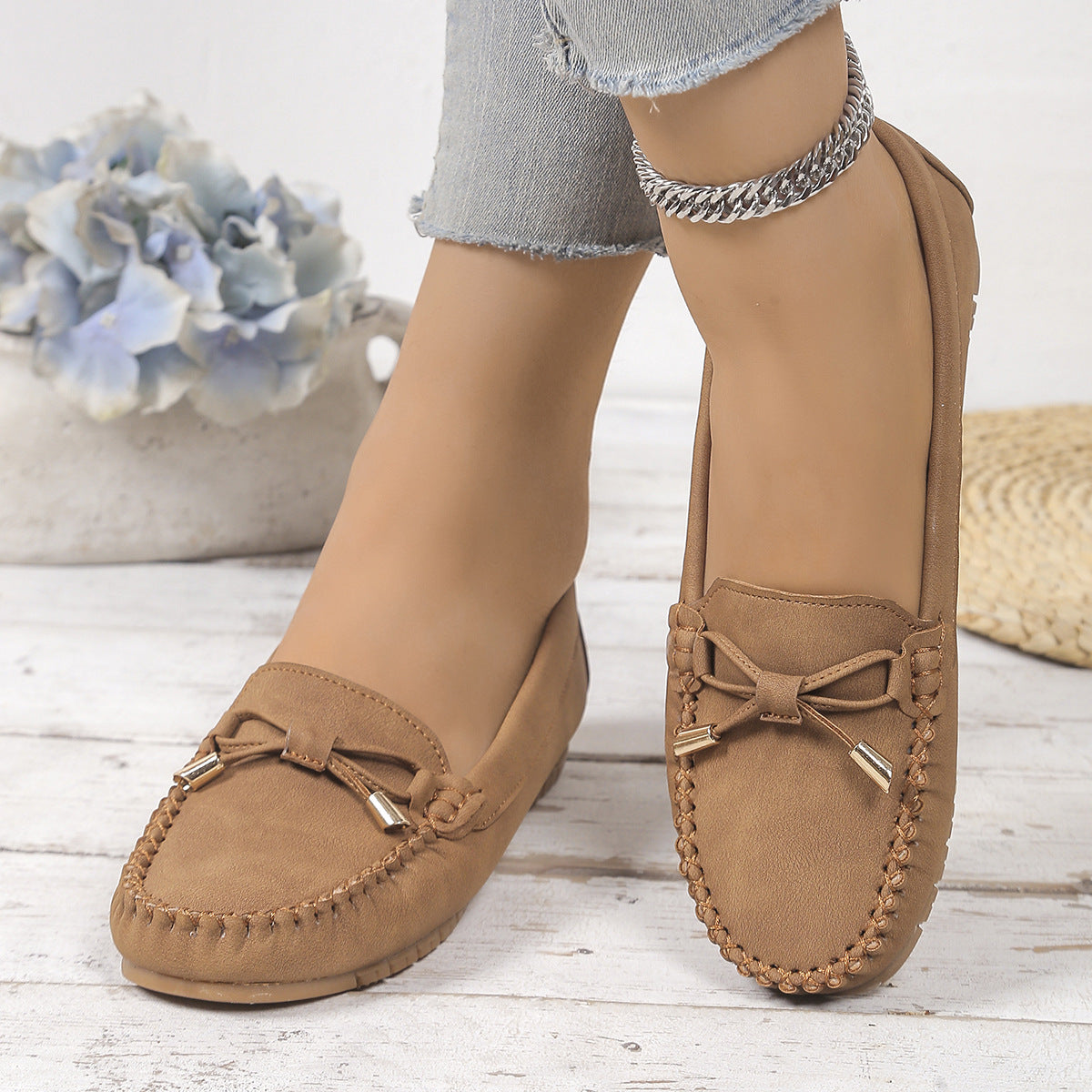 Women's Hand-Stitched Shoes in Plus Sizes