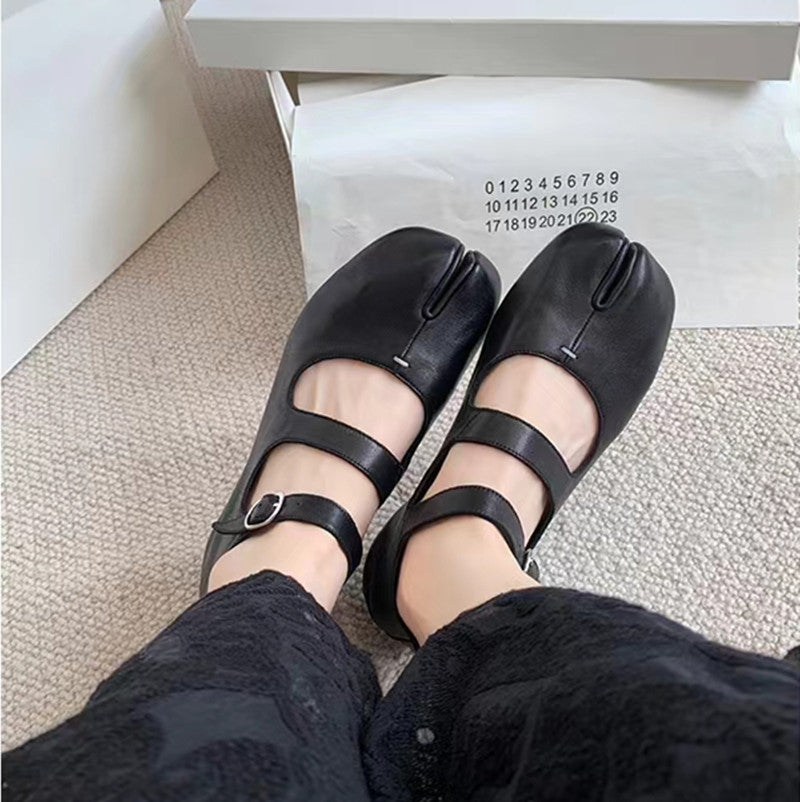 Womens Leather Shoes With A Single-strap Buckle