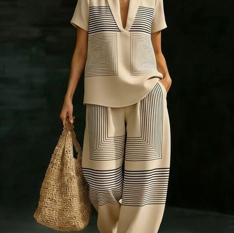 T-Shirt and Trousers Set with Short Sleeves
