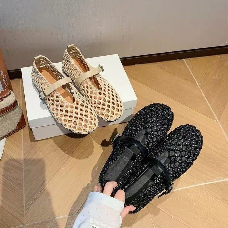 Retro Hollow-weave Comfortable Flat Shoes