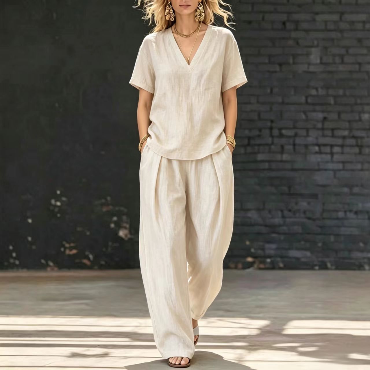 Commuter V-Neck Solid-Color Set