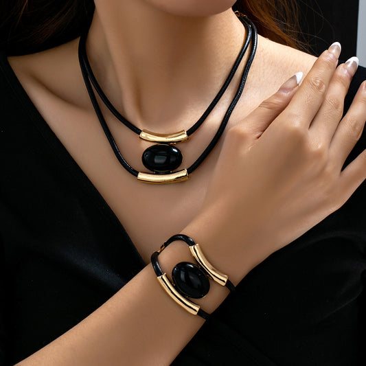 Necklace and Bracelet Set with Multilayer Vintage Style