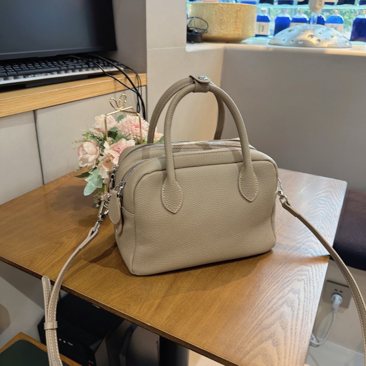 Boston Bowling Bag in First-Layer Cowhide
