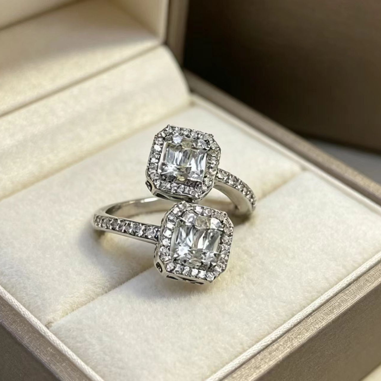 High-end Light-luxury Versatile Fashion Ring
